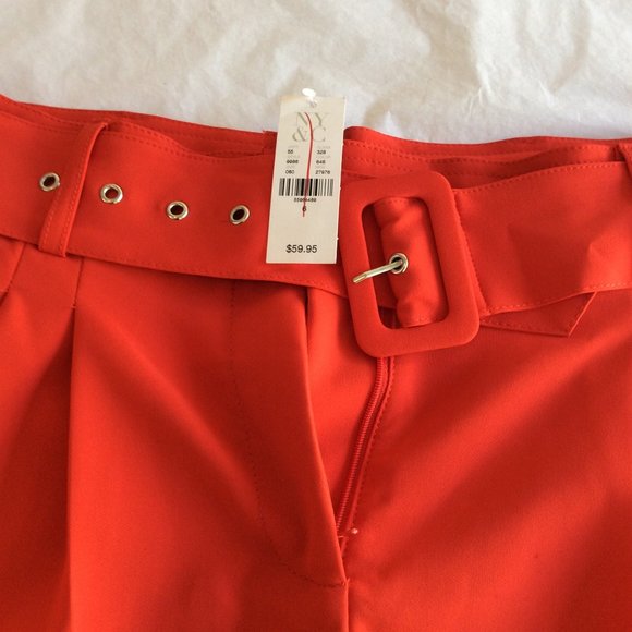 7th Avenue Red Bermuda Shorts 139E - Picture 4 of 6